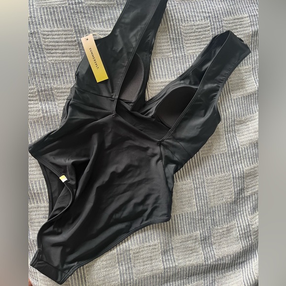 NWT Summersalt ruched backflip suit - Picture 2 of 5